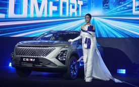 So sánh 2 phiên bản Omoda C5 SHS vừa ra mắt người Việt: Chênh 80 triệu đồng, đánh đổi tiện nghi và ADAS