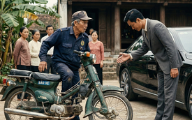 Bố vợ làm bảo vệ, ngày họp mặt 2 bên, ông lái chiếc xe cũ nát nhưng Tổng giám đốc phải đứng dậy cúi chào