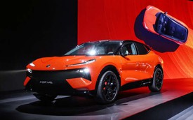 Lotus Eletre dễ bán ở Việt Nam có bản mới: Động cơ hybrid chạy 1.200km/bình xăng, màn hình khủng, HUD thực tế ảo