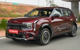 Kia Seltos thêm hai phiên bản cao cấp: Bổ sung tính năng ADAS, cửa sổ trời toàn cảnh, tăng sức đấu Toyota Yaris Cros