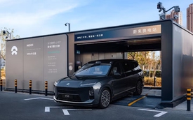 Lười sạc xe điện? Công ty Trung Quốc có giải pháp lạ, chỉ mất 3 phút là "đầy pin", lái xe không phải làm gì