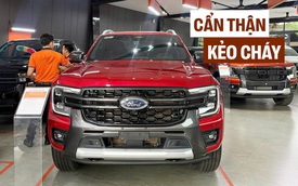 Chủ của hơn 140.000 chiếc Ford Ranger 2024-2026 này phải mang xe đến xưởng xử lý để tránh chập cháy, nguyên nhân từ một loại đèn trong nội thất