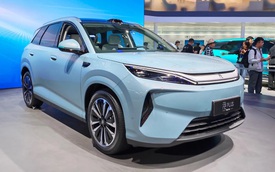 Ảnh thực tế BYD Atto 3 2026 vừa ra mắt: Nội thất xịn hơn hẳn, dẫn động cầu sau, chạy 517km/sạc