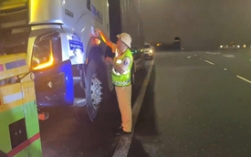 Chủ xe và tài xế bị phạt 77 triệu đồng do không bằng lái vẫn đi trên cao tốc