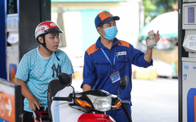 Giá xăng dầu giảm rất mạnh, dầu diesel giảm tới gần 10.000 đồng/lít