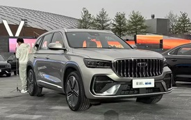 Geely Monjaro i-HEV ra mắt: Động cơ nhiệt hiệu suất kỷ lục, hộp số 3 cấp, uống xăng như xe hạng A