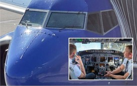 Kính chắn gió buồng lái Boeing 737-700 của hãng hàng không nổi tiếng bất ngờ nứt vỡ khi đang bay ở độ cao 11.000m