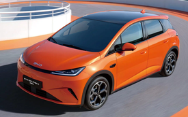 BYD Dolphin vừa ra mắt Việt Nam nay có thêm bản hybrid, sạc đầy đi được 1.000 km, khách Việt muốn mua phải chờ khá lâu