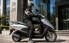 Đi 100 km chỉ tốn 1,88 lít xăng, Honda SCR125 giá rẻ khiến xe điện phổ thông đứng trước áp lực mới