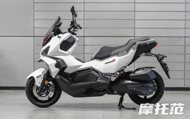 Mẫu xe máy này của nhà SYM có thể được coi là “quái vật đường dài” 150cc với bình xăng 15,2L, chạy gần 800 km một bình