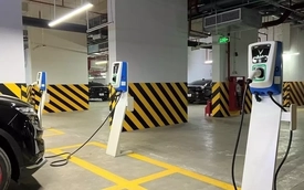 Quy định mới: Chung cư bắt buộc phải có khu riêng cho ô tô, xe máy điện
