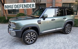 Ảnh thực tế SUV Geely mới dáng như Defender, mạnh hơn 1.100hp, lội nước 800mm, có hơn 50 chỗ chờ lắp phụ kiện địa hình