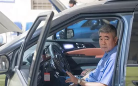 Vì sao chưa bỏ 'đạp thốc ga' khi kiểm định khí thải ô tô?