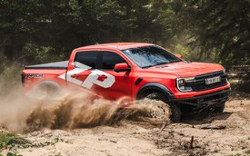 350 chiếc bán tải từ 3 miền đổ về Huế: Nhiều thử thách off-road, bài học cứu hộ chuẩn trên bãi biển Lăng Cô