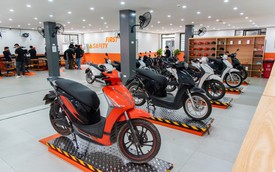 Xem xưởng dịch vụ 1.000m2 của Dat Bike ở Hà Nội: Xử lý cùng lúc 70 xe, có phụ tùng cho cả xe đã ngừng bán