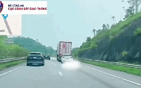 Xử phạt tài xế ô tô con bám đuôi xe container trên cao tốc