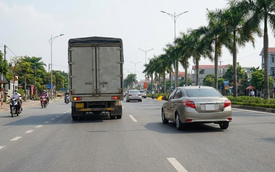 Các trường hợp tài xế được phép vượt phải và mức phạt vi phạm mới nhất