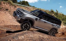 Geely làm nền tảng AI chuyên off-road thách thức cả G-Class, Defender: Tải trọng tới 16 tấn, mạnh hơn 1.100hp, nổ lốp ở 140km/h vẫn ổn định, nổi được trên nước