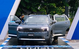 Bỏ qua cuộc đua giảm giá, đây là cách Ford Territory được bán cho khách Việt