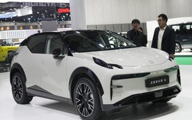 Xe mất giá gần 270 triệu sau vài tháng, khách Thái khiếu nại nhưng nhận cái kết đắng