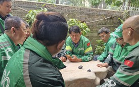 Tài xế xe công nghệ ở TP.HCM: Đằng sau 2 chữ 'tự do' là rất nhiều cay đắng