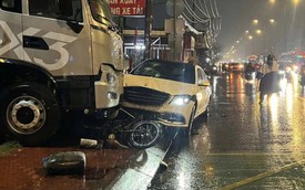 Xe Mercedes tông 6 xe máy khiến một người tử vong, nhiều người bị thương ở TP.HCM