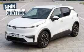 VinFast VF 5 mới lộ diện không che với các điểm nhận diện khác nhau: Dễ có nhiều bản, bản cao cấp có viền chrome 'cánh chim', mâm 2 tông màu sành điệu