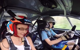 Thần đồng đua xe 13 tuổi thể hiện kỹ năng với xe đua Rally