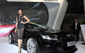 Diện váy lưới hở "bạo", Thanh Hằng xuất hiện với tư cách Đại sứ Audi