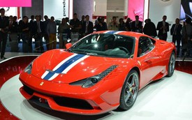 Khách hàng phải tậu thêm “đồ chơi” hoặc mua hụt Ferrari 458 Speciale