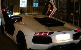Cặp đôi siêu xe Lamborghini nhập khẩu chính hãng về Việt Nam