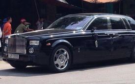 Rolls-Royce Phantom của "chúa đảo Tuần Châu" gãy gương vì tai nạn