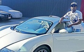 Võ sỹ Floyd Mayweather khoe bộ ba Bugatti Veyron tại nhà