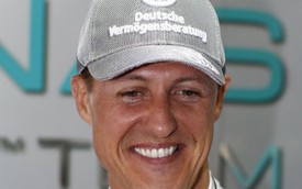 Vợ Michael Schumacher bán máy bay chữa bệnh cho chồng?