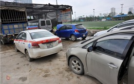 Dịch vụ rửa ôtô "bội thu" sau chuỗi ngày Hà Nội mưa dầm dề