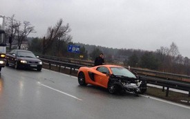 Siêu xe McLaren 650S gặp tai nạn mất đầu