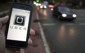 Kiến nghị tạm ngừng hoạt động của taxi Uber và Grab