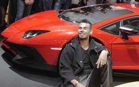 DJ giàu có hàng đầu thế giới tậu siêu xe Lamborghini Aventador SV