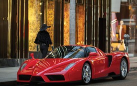 Siêu xe Ferrari Enzo của võ sỹ triệu phú Floyd Mayweather được bán đấu giá