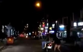 Sài Gòn: Cô gái sang đường bất ngờ bị giật túi xách