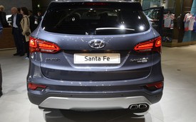 Chiêm ngưỡng Hyundai Santa Fe 2016 "bằng xương, bằng thịt"