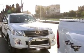 Vì sao tổ chức khủng bố ISIS sở hữu nhiều xe Toyota Hilux và Land Cruiser?