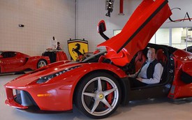 Nhà sưu tập xe hàng đầu thế giới tậu thêm Ferrari LaFerrari