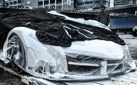 Siêu phẩm Lamborghini Veneno Roadster trắng muốt đến Hồng Kông