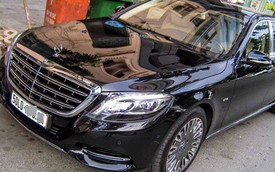 Xe tiền tỷ Mercedes-Maybach S600 “bằng xương, bằng thịt” trên đường Sài Gòn