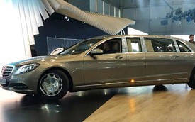 Xe limousine Mercedes-Maybach S600 Pullman “dài ngoằng” tại triển lãm