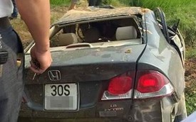 Nóng trong ngày: Honda Civic lao xuống ruộng, người lái tử vong
