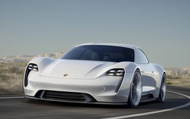 Porsche Mission E được "bật đèn xanh", Tesla Model S sắp gặp khó