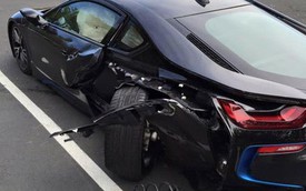 BMW i8 màu xám bút chì vừa về tay chủ đã bị “trọng thương”