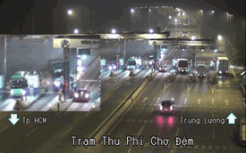 Video diễn biến vụ xe tải đâm cabin thu phí trên cao tốc Trung Lương